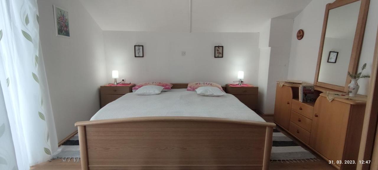 Apartamento Liammarco Plaški Exterior foto