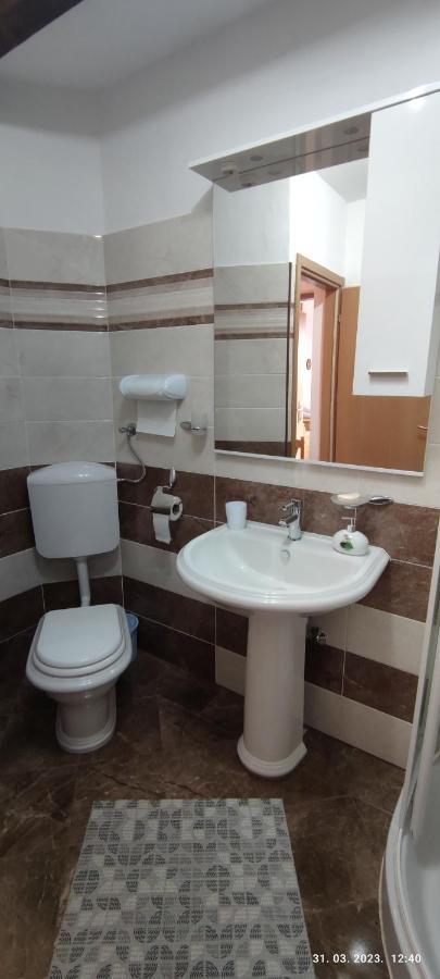 Apartamento Liammarco Plaški Exterior foto